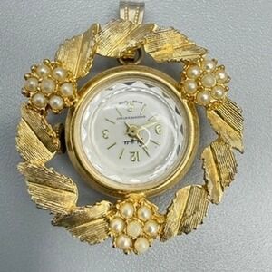 VTG Sheffield Gold Tone Faux Pearl Wreath Pendant Watch 1.5" Needs Battery READ